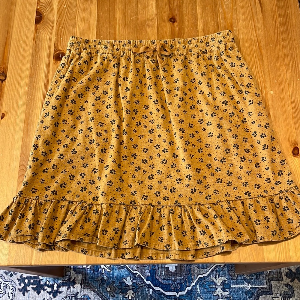 Fun flirty skirt w pockets